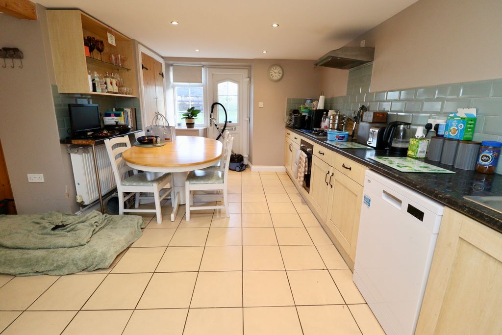 Property photo 3 of 21 Img_4757