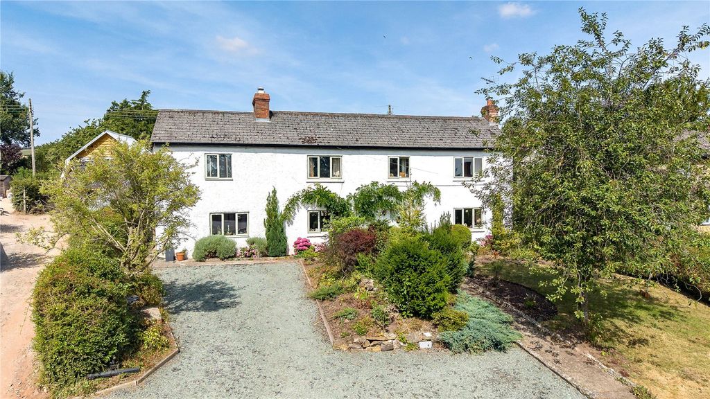 Property photo 1 of 32 Picture No. 02