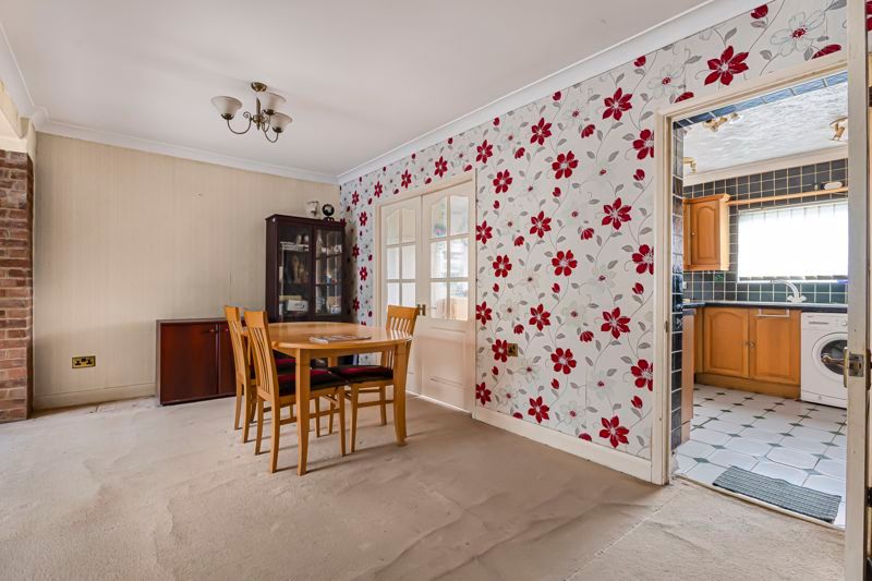 Property photo 3 of 18 Dining Area