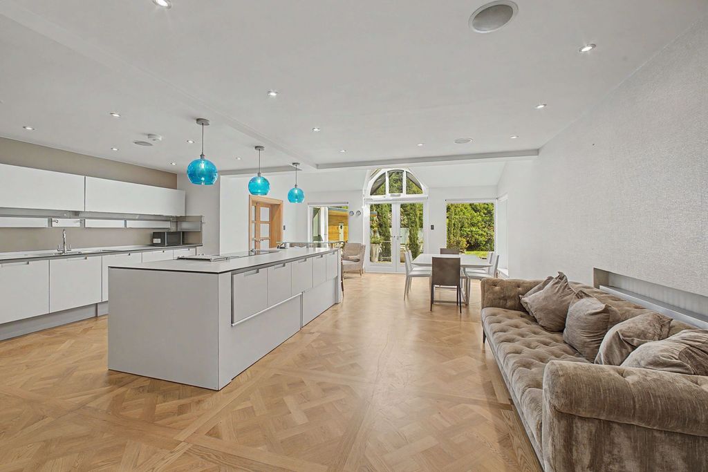 Additional image 3 of 5 bed detached house for saleSouth Downs Road, Bowdon WA14