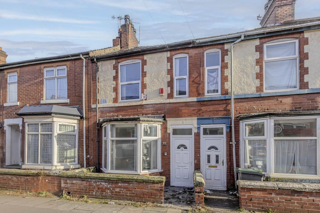 Property photo 1 of 18