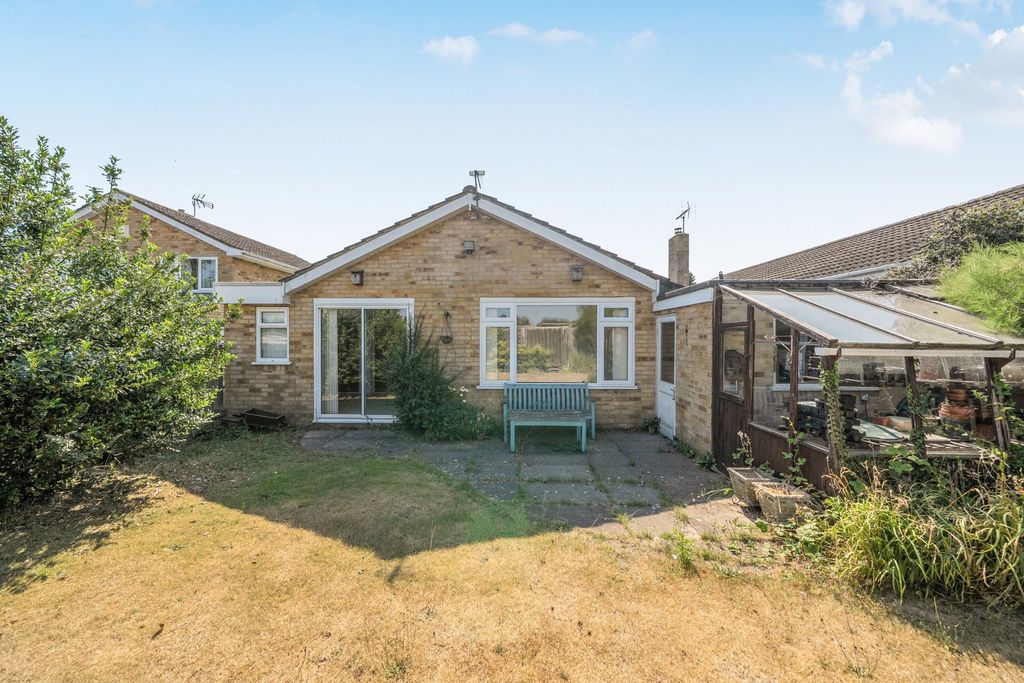Property photo 1 of 12