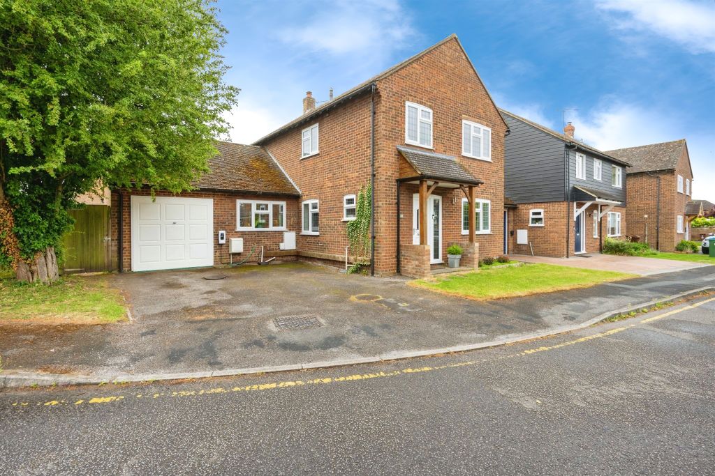 Property photo 1 of 32