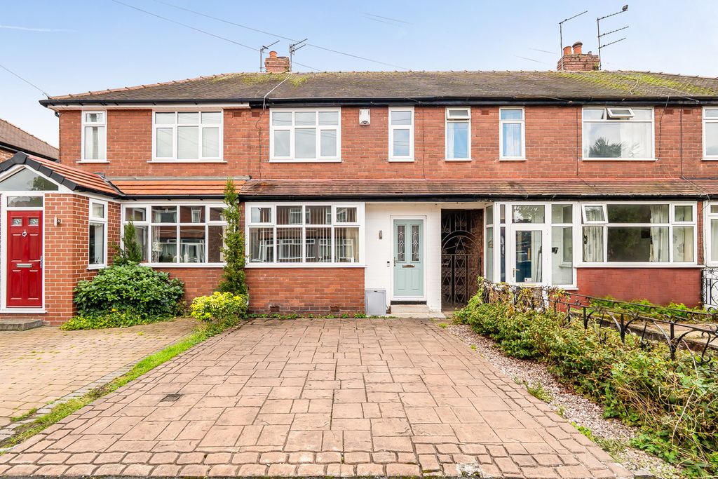 Property photo 1 of 11