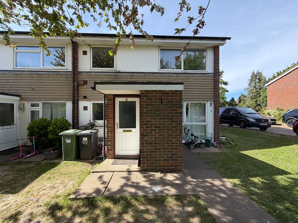 Property photo 1 of 8