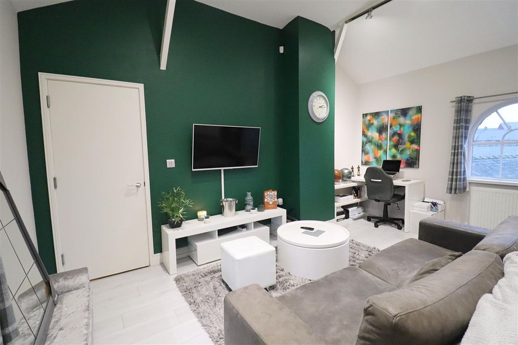 Property photo 3 of 12 Img_2764.Jpg