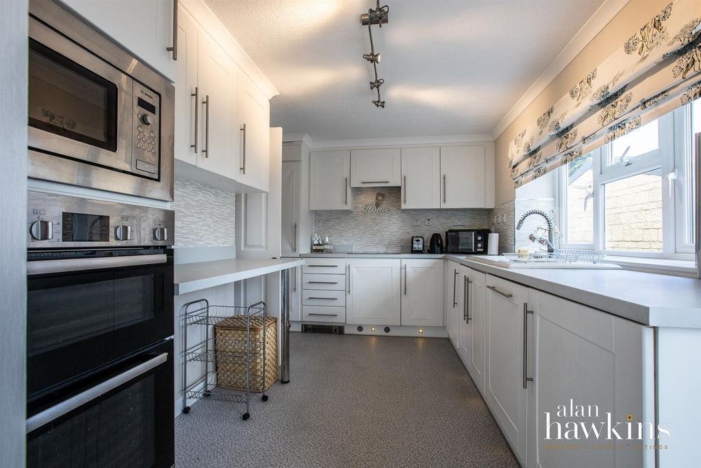 Property photo 3 of 17 3496-8.Jpg