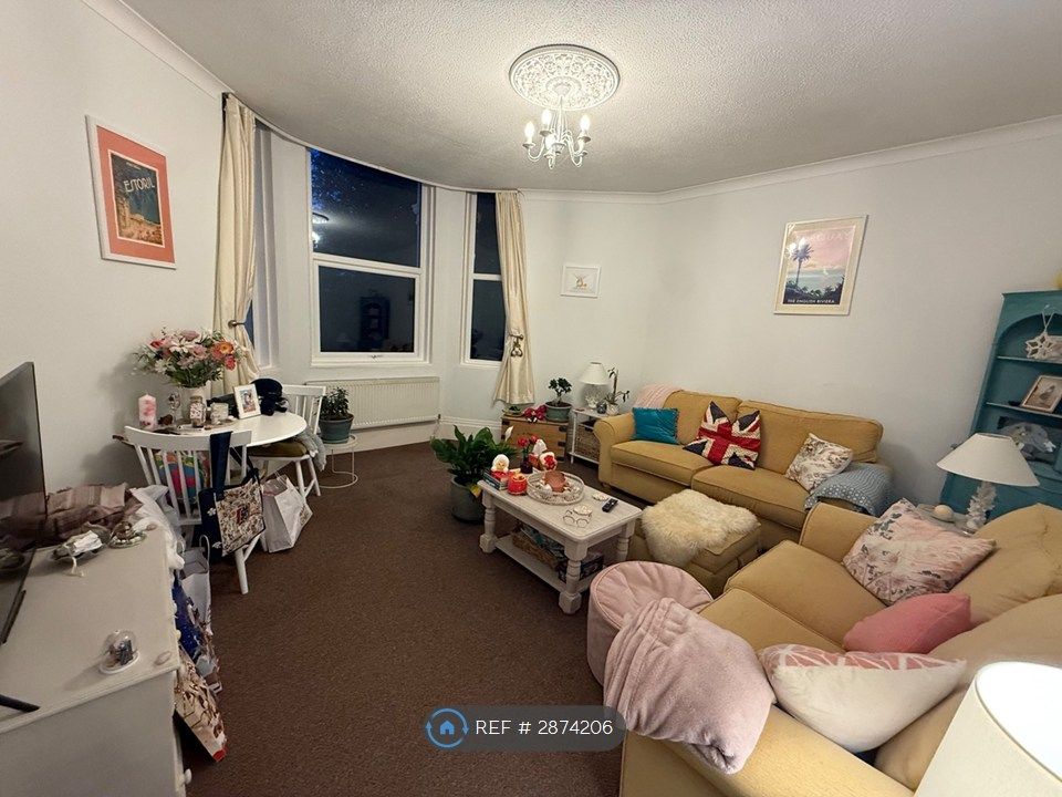 Property photo 2 of 11