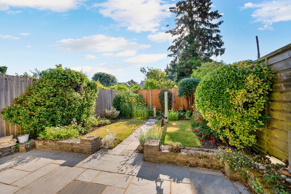 Property photo 2 of 28 Picture No. 08