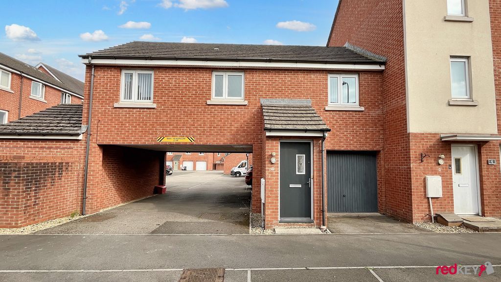 Property photo 1 of 7 External