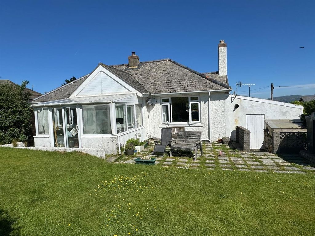 Property photo 2 of 13 Front.Jpg