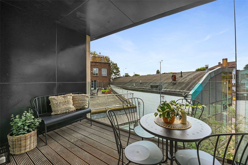 Property photo 3 of 13 Picture No. 64