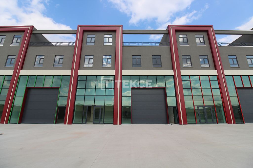 Property photo 2 of 23