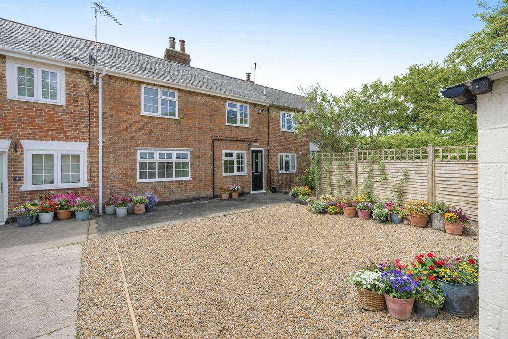 Property photo 1 of 24