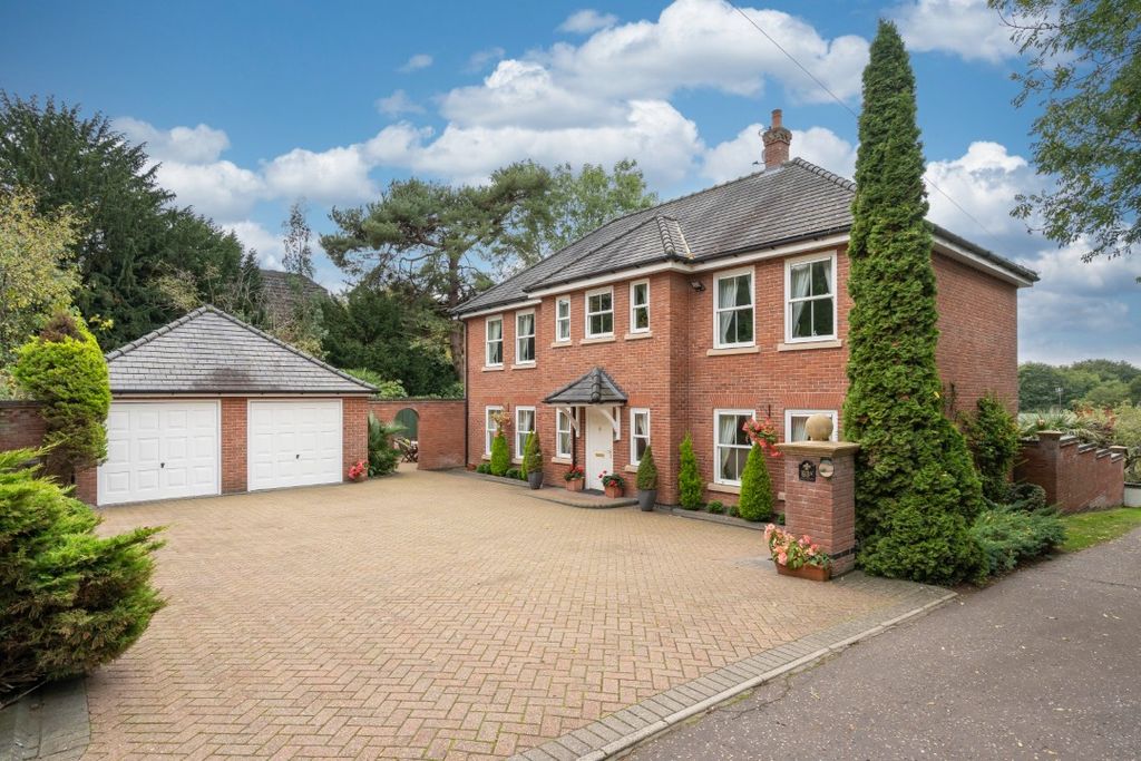 Property photo 1 of 30