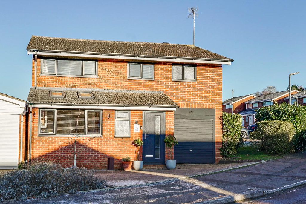 Property photo 1 of 19