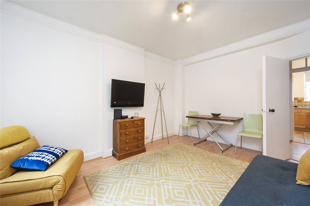 Property photo 2 of 7 Picture No. 06