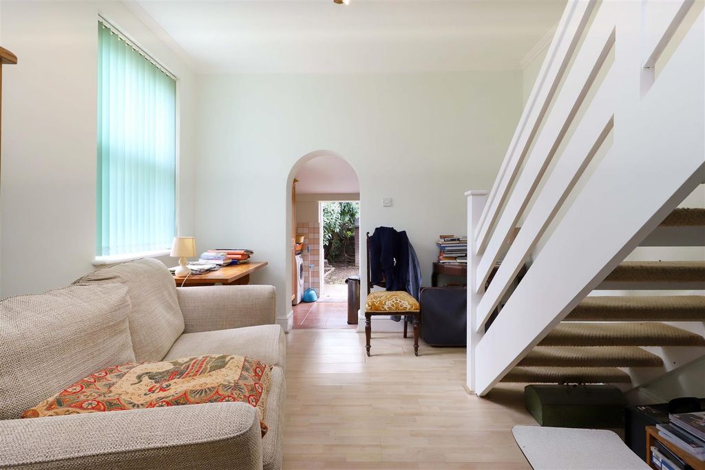 Property photo 3 of 10 Corridor/Living Area