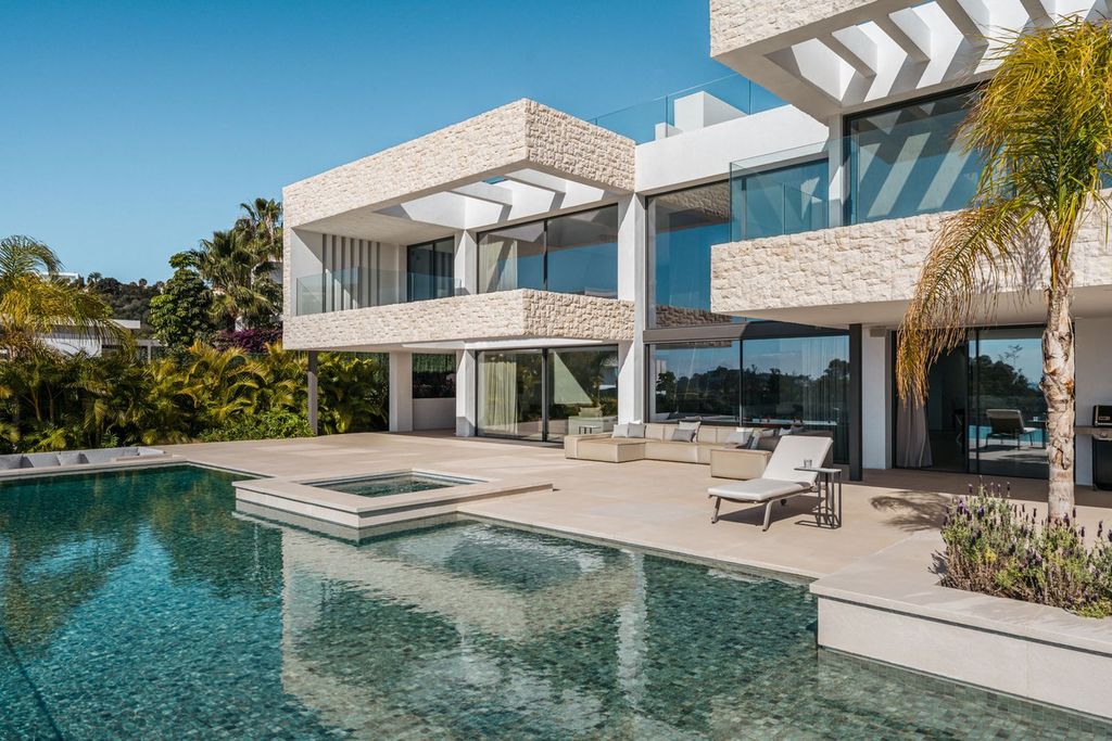 Property photo 3 of 50