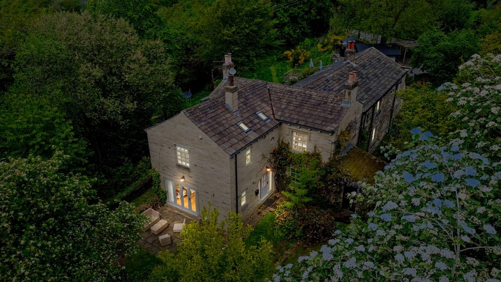 Additional image 2 of 3 bed semi-detached house for saleTiminets, Northgate, Honley, Holmfirth, West Yorkshire HD9