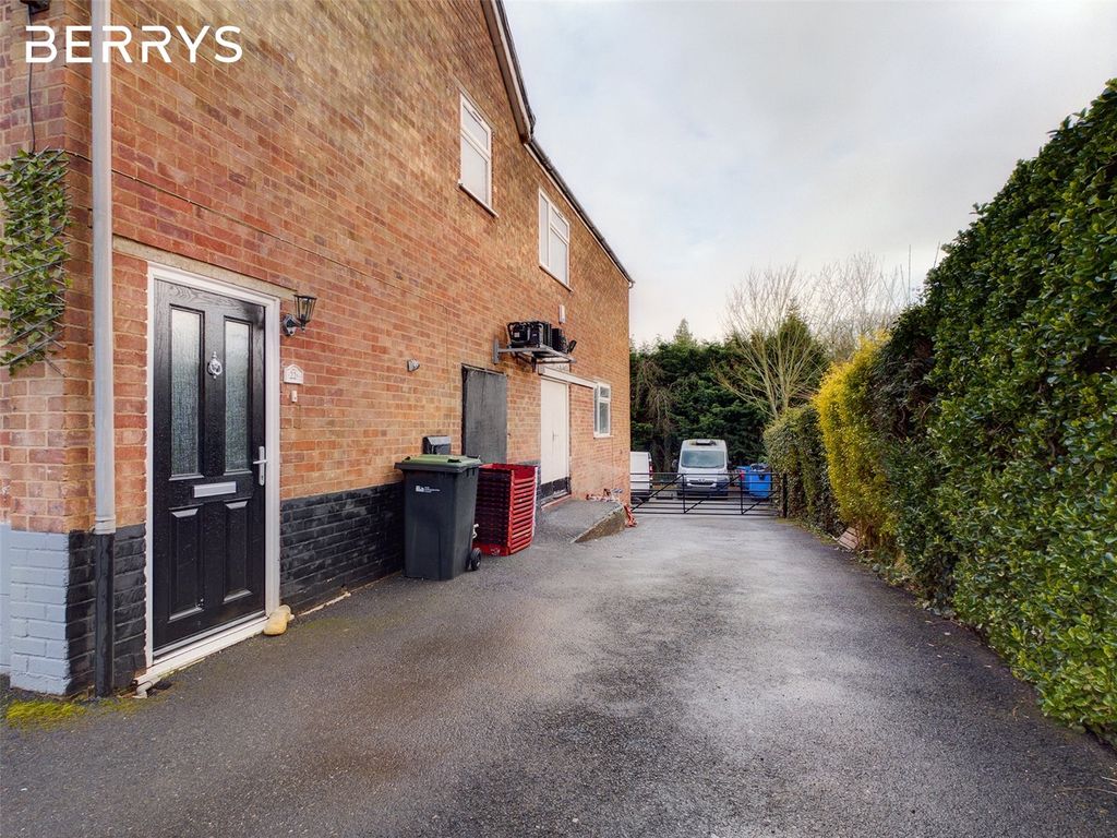 Property photo 3 of 11 Picture No. 10