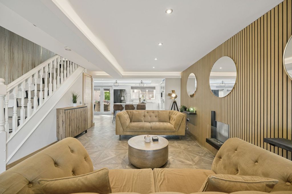 Property photo 3 of 37 Open Plan Living Space