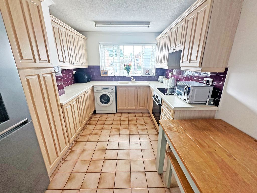 Property photo 2 of 14