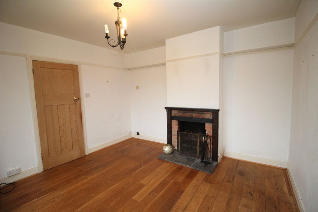 Property photo 2 of 11 Picture No. 15