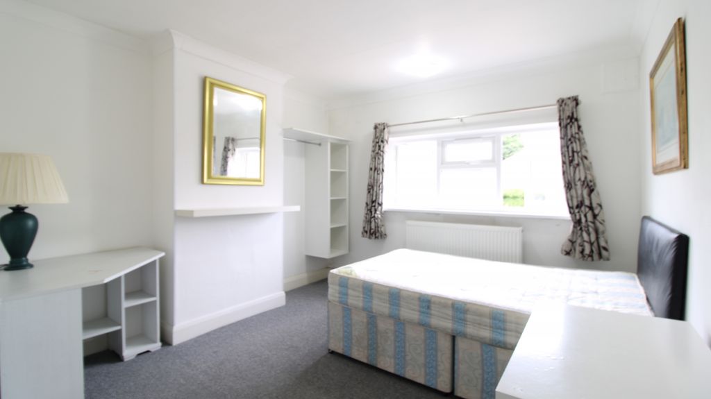 Property photo 2 of 10 Bedroom 2