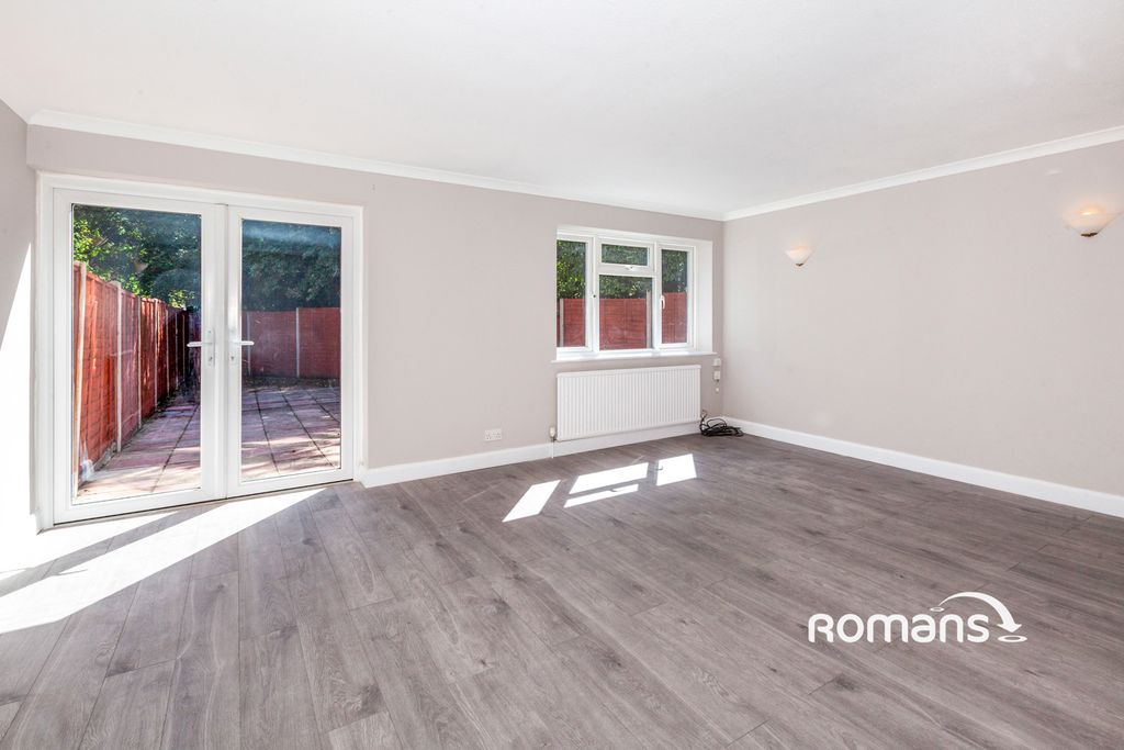 Property photo 2 of 10 Photo