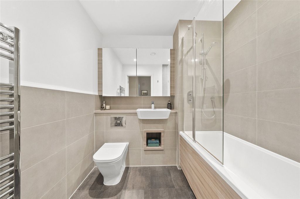 Property photo 3 of 10 Picture No. 06