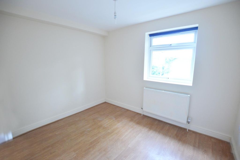 Property photo 3 of 21 Picture No. 03