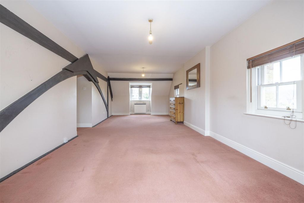 Property photo 2 of 13 Coopers Estate Agents