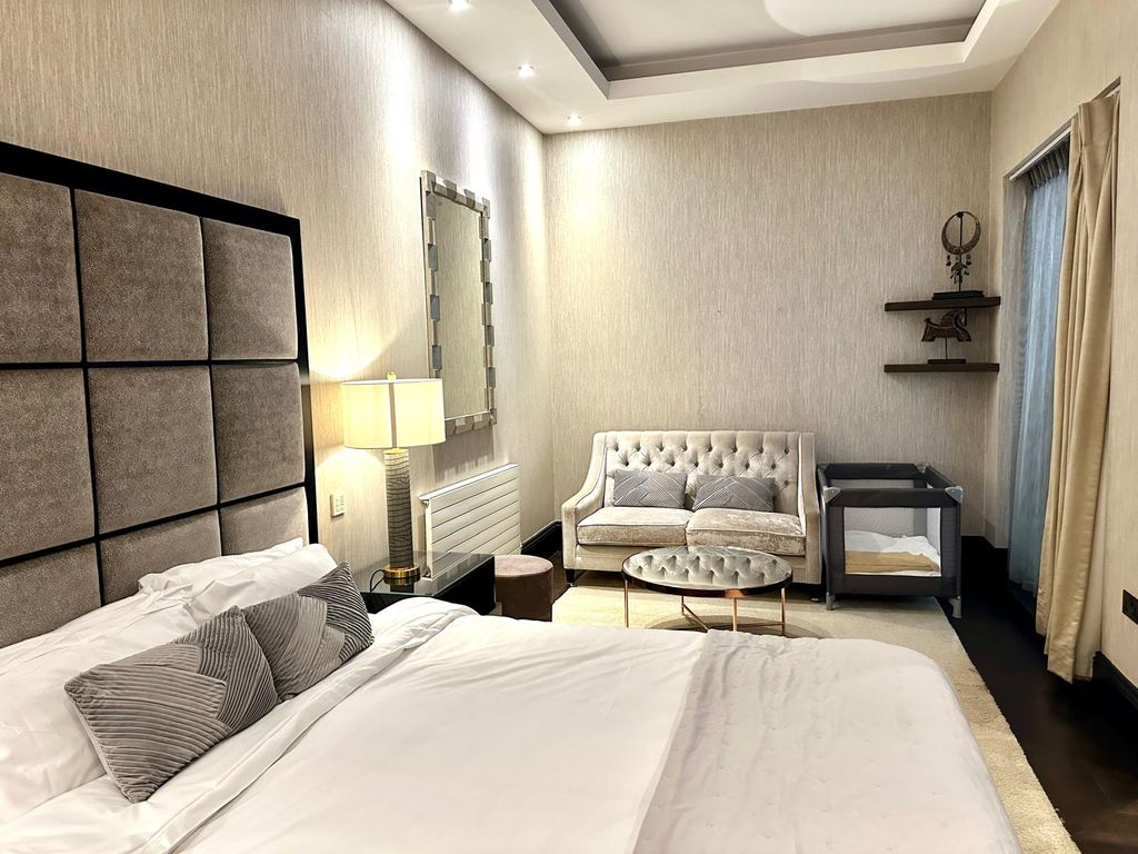 Additional image 24 of 4 bed flat to rentPark Lane, London W1K