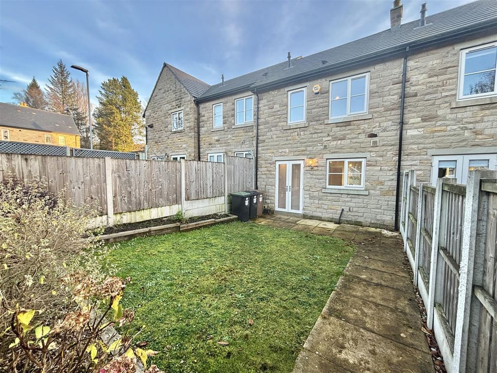 Property photo 2 of 19 Rear Garden