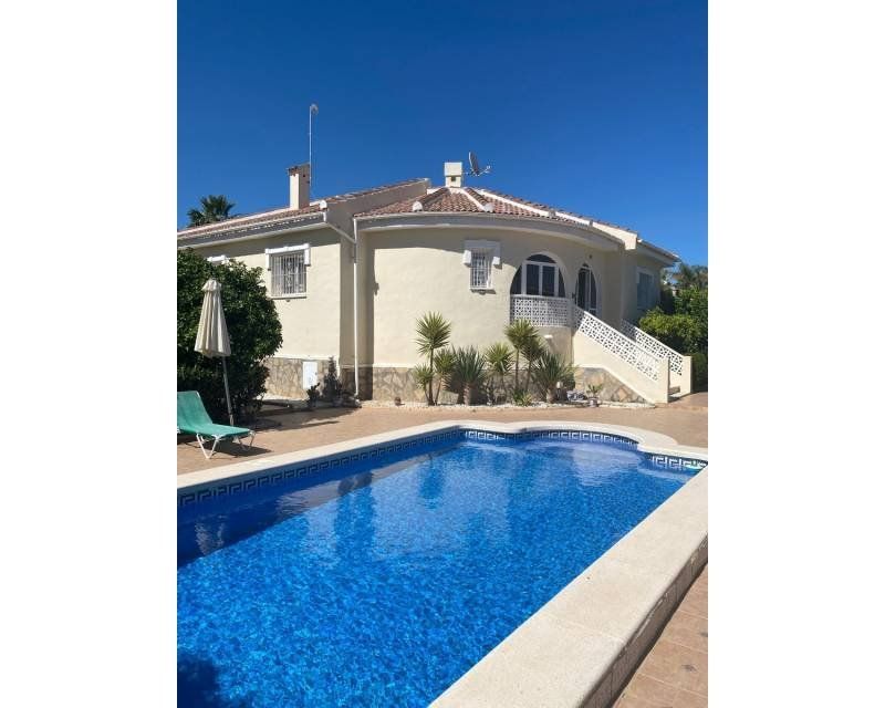 Property photo 1 of 50