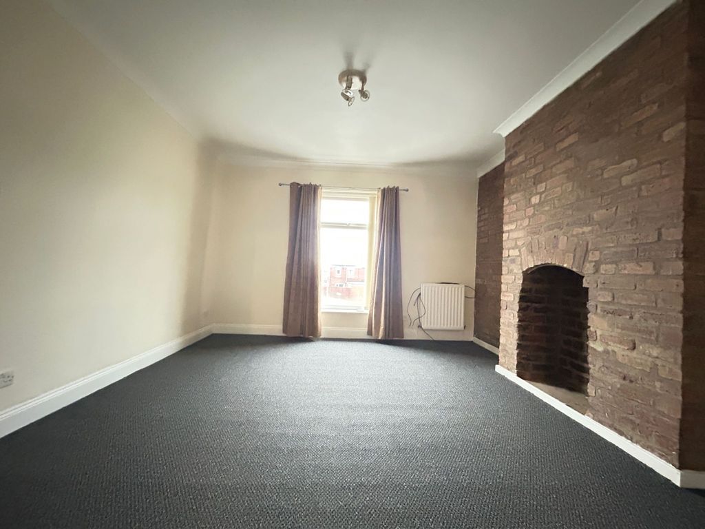 Property photo 2 of 8 9471A8B7-0155-4471-8E89-Feb06Ac39c0B