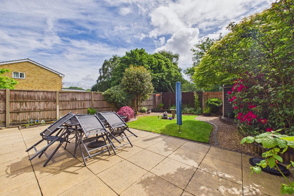Property photo 2 of 15 Picture No. 17