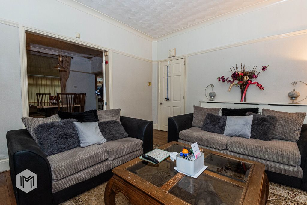 Property photo 3 of 29 Picture No. 28