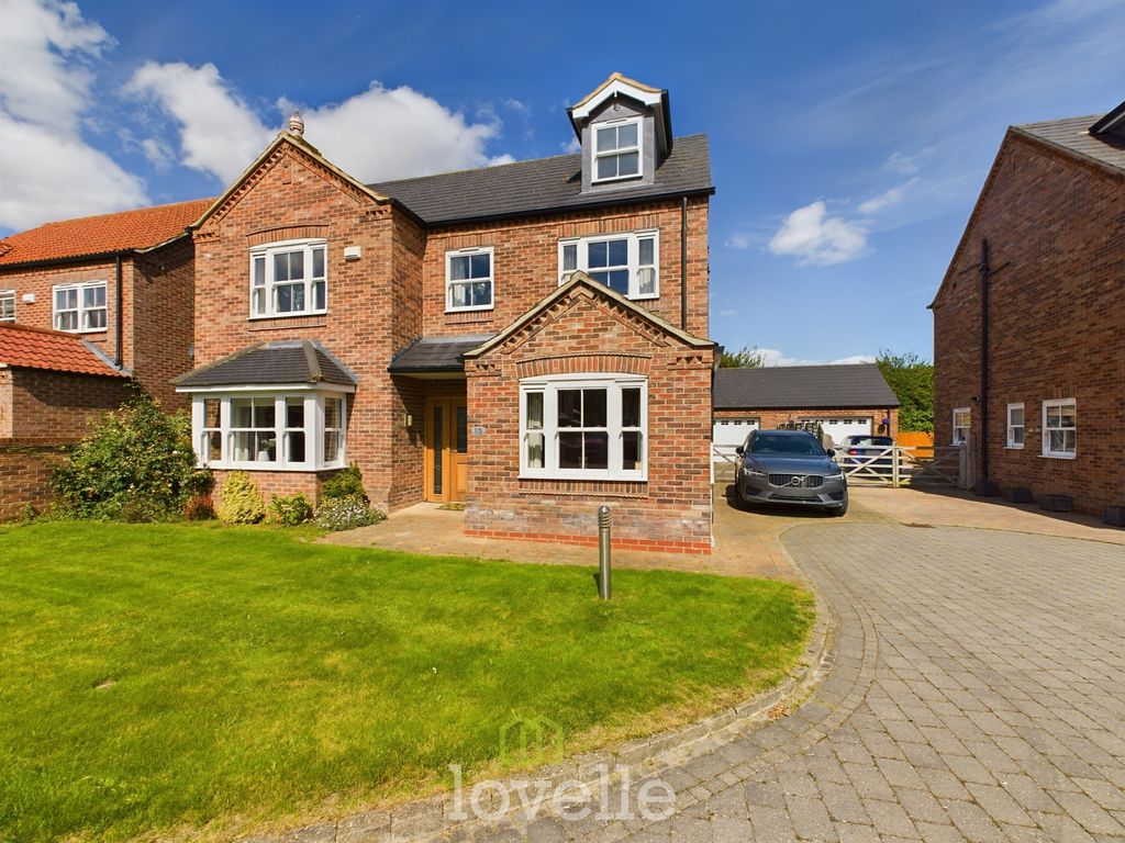 Property photo 1 of 33