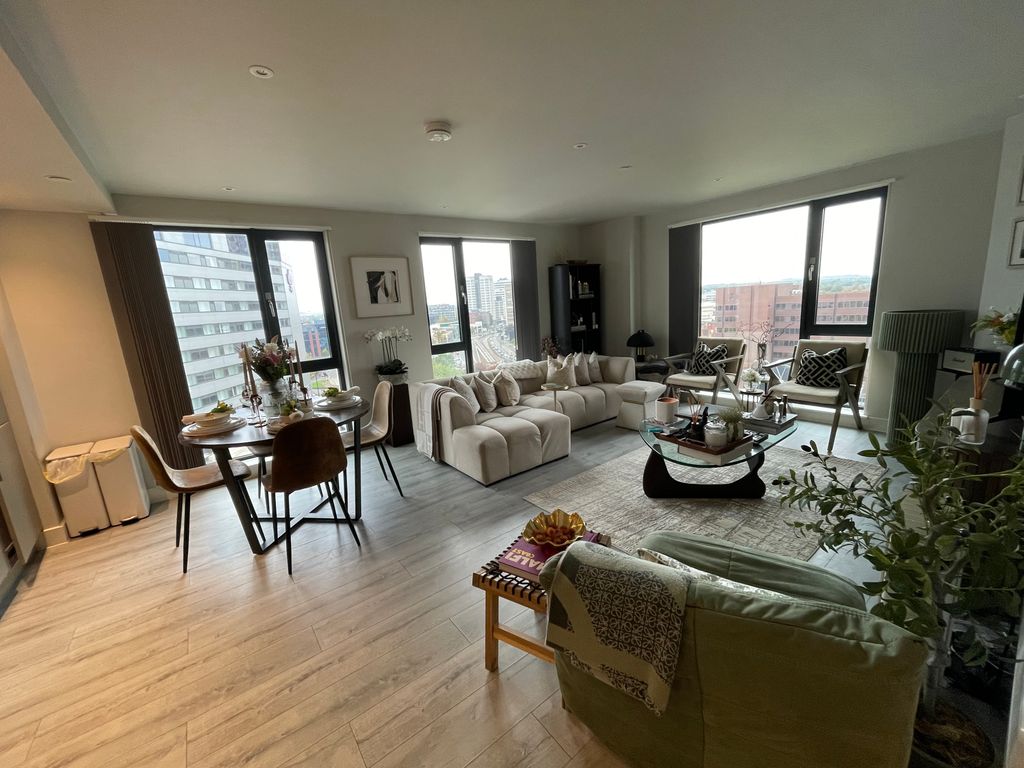 Property photo 3 of 11 Property