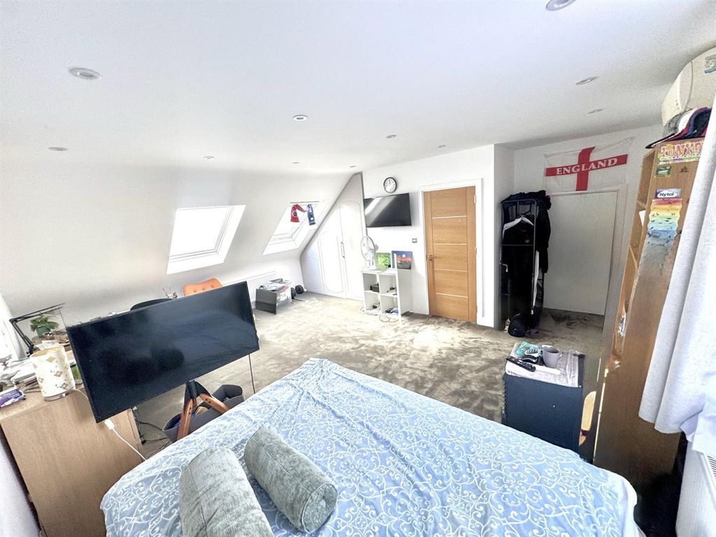 Additional image 38 of 5 bed semi-detached house for saleCheyne Walk, Croydon CR0