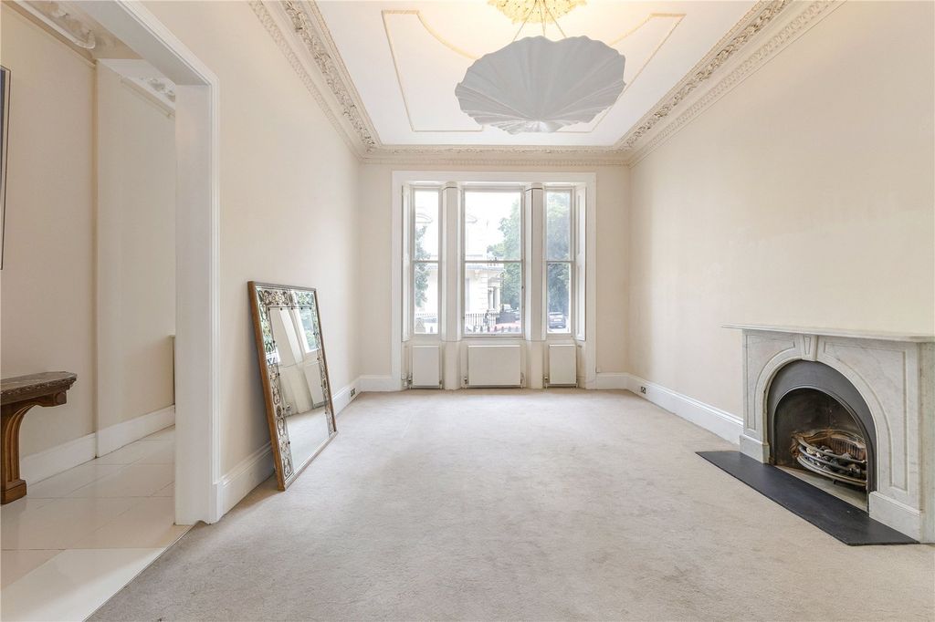 Property photo 3 of 11 Reception Room