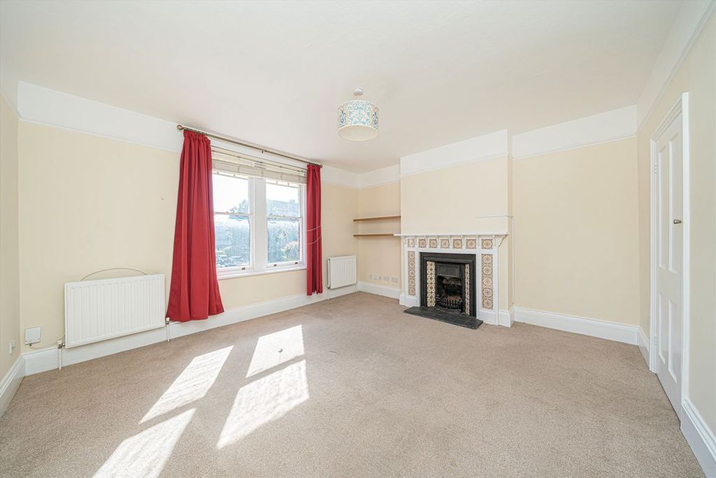 Property photo 2 of 5