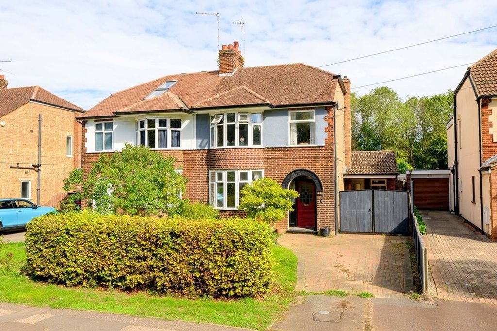 Property photo 1 of 18