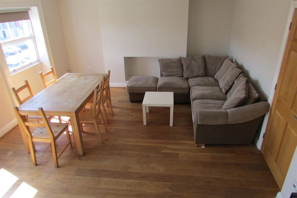Property photo 2 of 6 Img_8152.Jpg