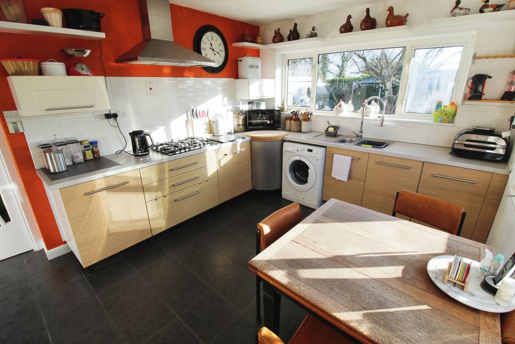 Property photo 2 of 14 Kitchen Diner