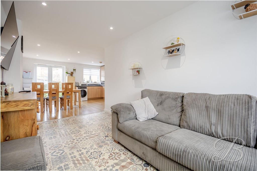 Property photo 2 of 30 Ccltd-3.Jpg
