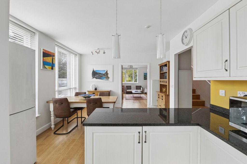 Property photo 3 of 17 Kitchen/Dining