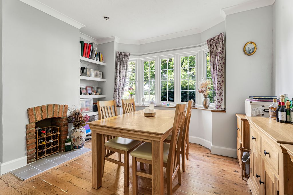 Property photo 3 of 28 Dining Room